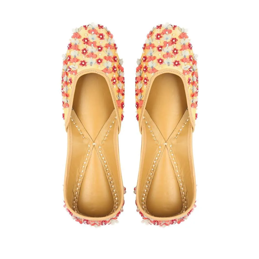 Golden Beige Jutti | Aptly Embroidered For Wedding And Festivities