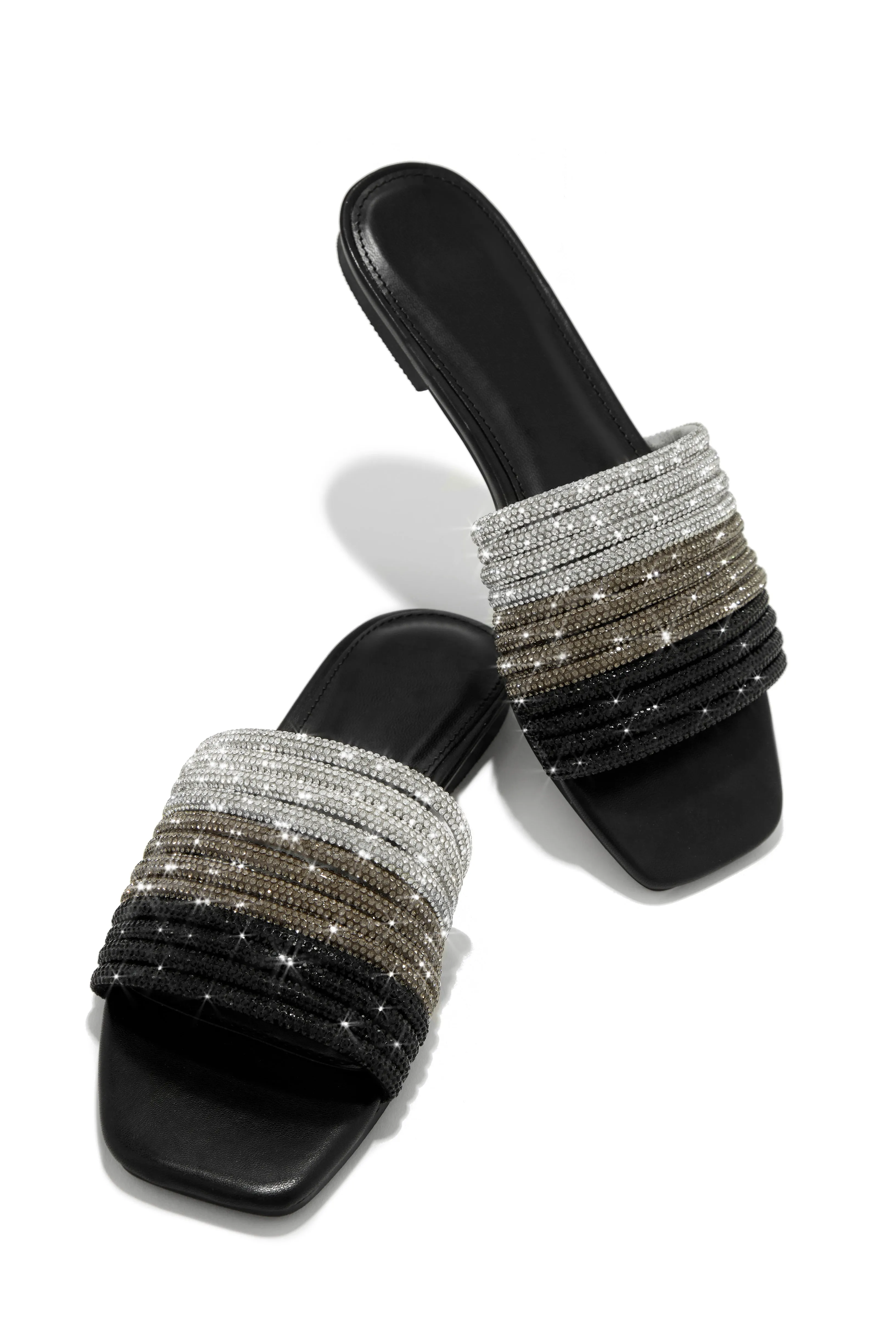 Luxe Resort Wear Embellished Slip On Sandals - Gold